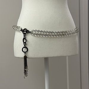 double strand belt / necklace. Clear faceted beads and bronze hardware 💝